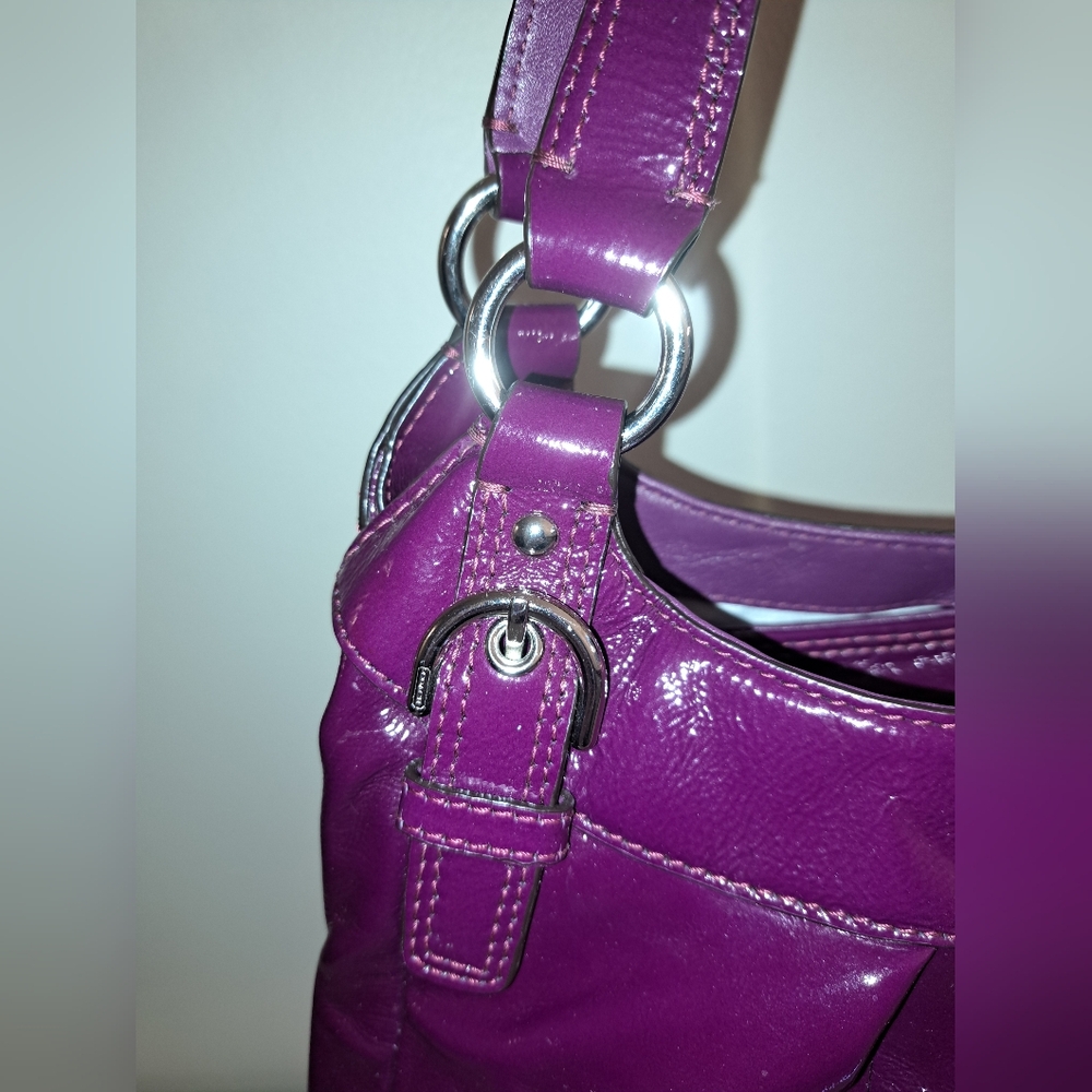 COACH SOHO Patent Leather Hobo In Plum W/Silver Hardware, Y2K - Picture 6 of 16